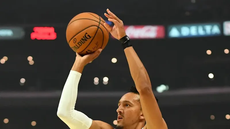 Los Knicks firmarán a Landry Shamet, quien se recuperó de una lesión en el hombro que le costó su lugar en el equipo