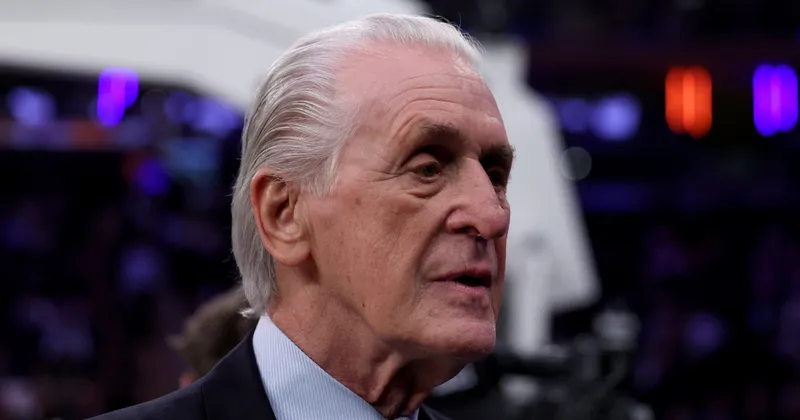 Pat Riley: Los Miami Heat no intercambiarán a Jimmy Butler a pesar de los rumores