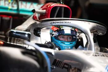 Russell envía un mensaje claro sobre la F1 2025 al comenzar la era post-Lewis Hamilton en Mercedes