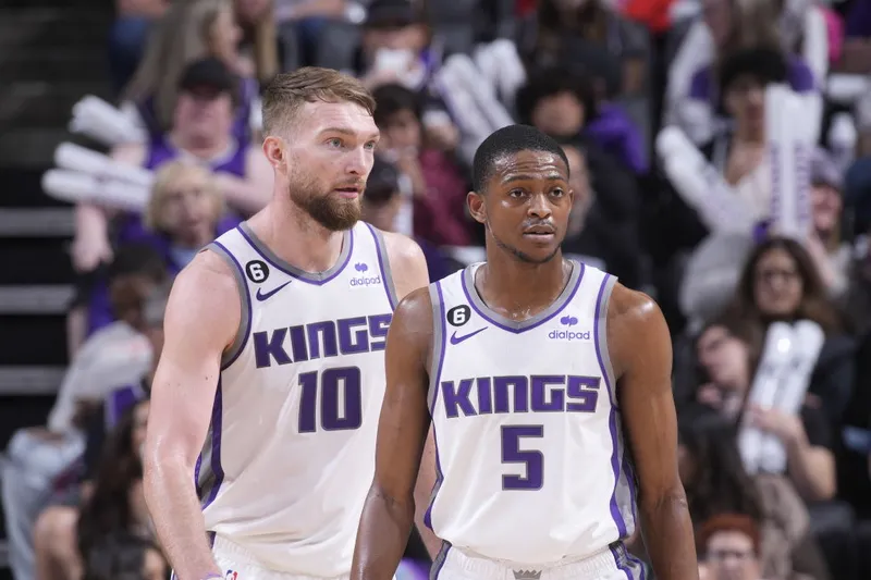 Debut de Devin Carter, novato de los Kings, en la NBA este viernes contra los Grizzlies, donde trabaja su padre como asistente técnico