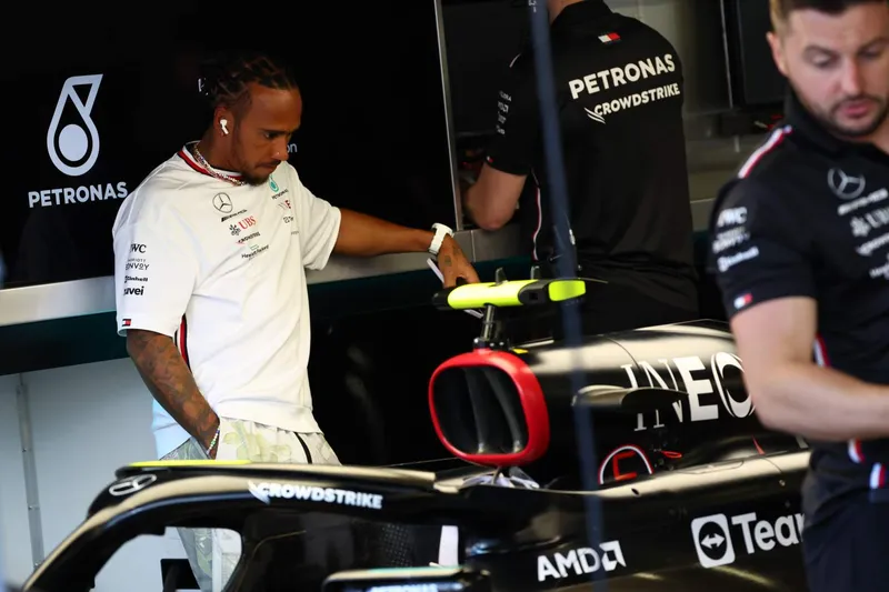 ¿Puede Hamilton triunfar en Ferrari donde Alonso y Vettel fracasaron?