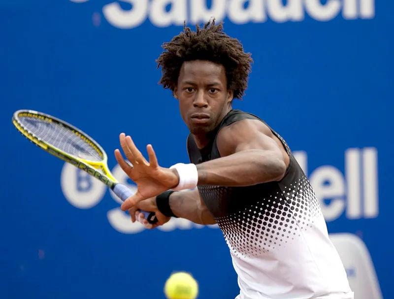 Gael Monfils sufre las consecuencias de su propio éxito en el Abierto de Australia tras su retiro forzado