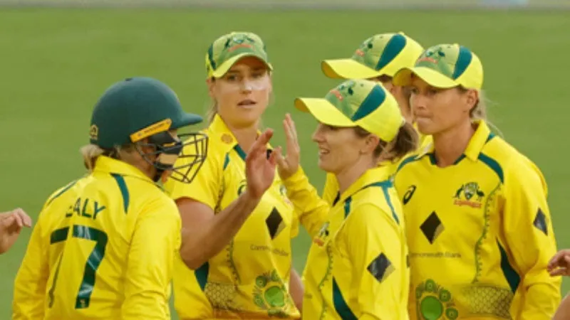 Australia vs Inglaterra Femenino: Marcador en Vivo - Australia Femenino 76/4 tras 18 Overs