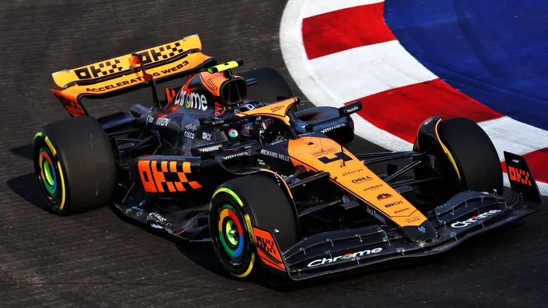 Norris comparte un emotivo mensaje sobre McLaren tras el 'giro' de Verstappen