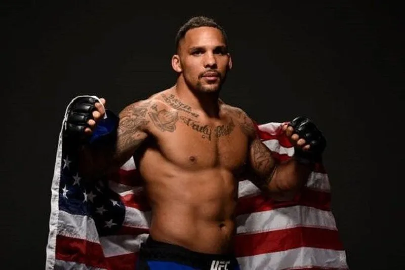 Eryk Anders vence a Chris Weidman en UFC 310: Las mejores fotos de la pelea