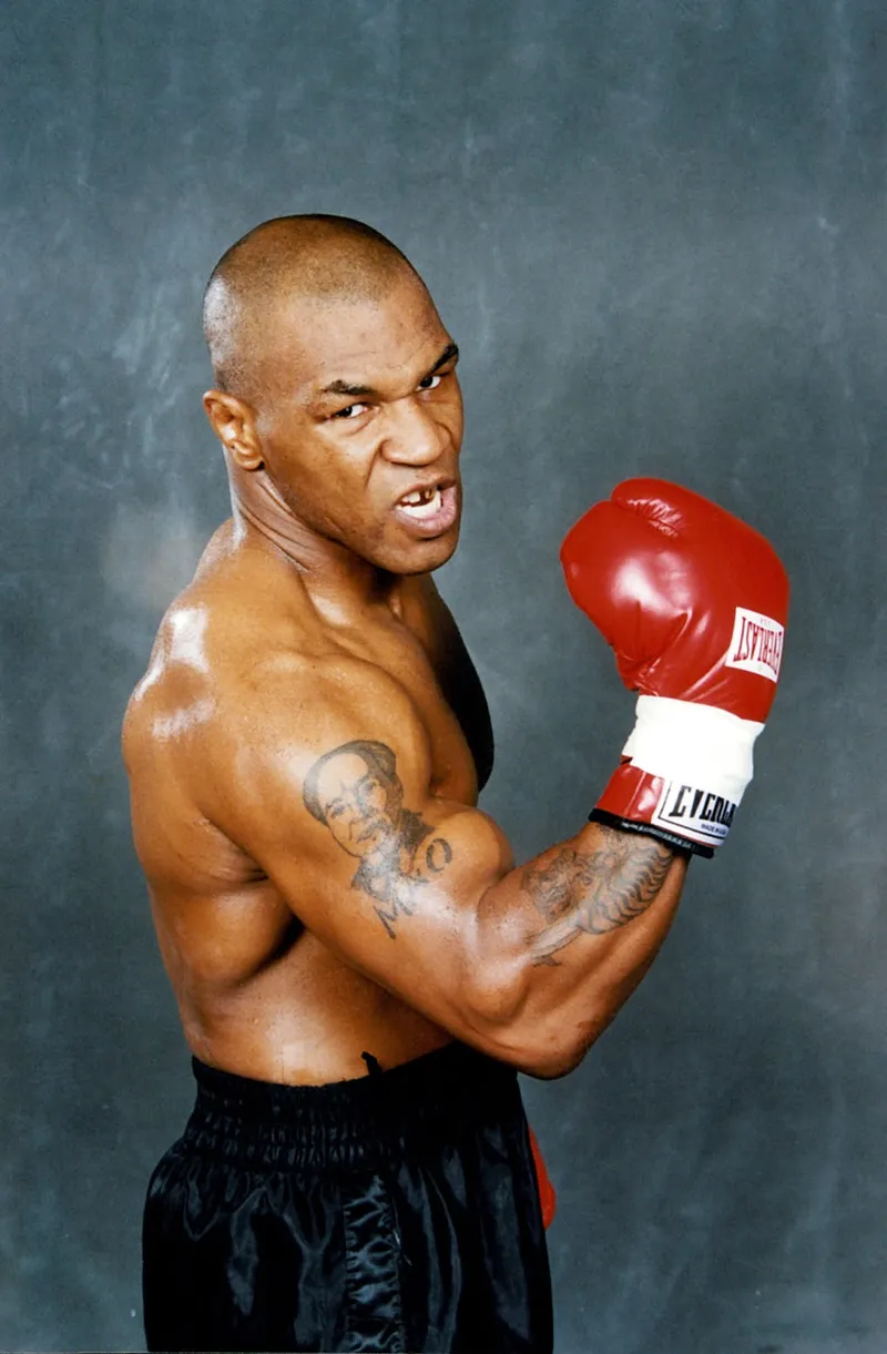 Un experto de Mike Tyson asegura que el ícono del boxeo sigue siendo una fuerza imparable antes de su combate con Jake Paul