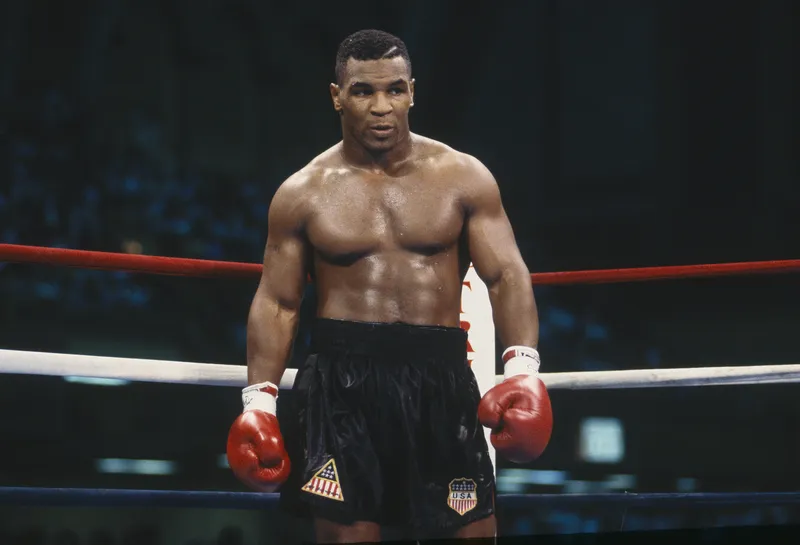 Mike Tyson revela preocupaciones y lesiones tras su derrota ante Jake Paul en el boxeo