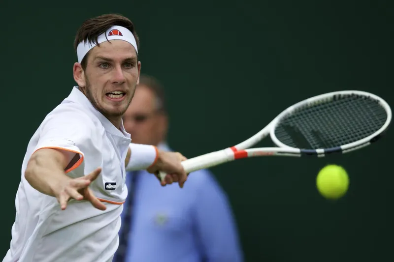 Cameron Norrie se impone a Luca Van Assche en Metz