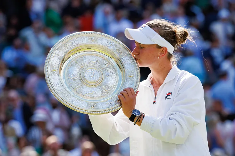 Barbora Krejcikova, campeona de Wimbledon, actualiza sobre su lesión de espalda antes de las finales de la WTA