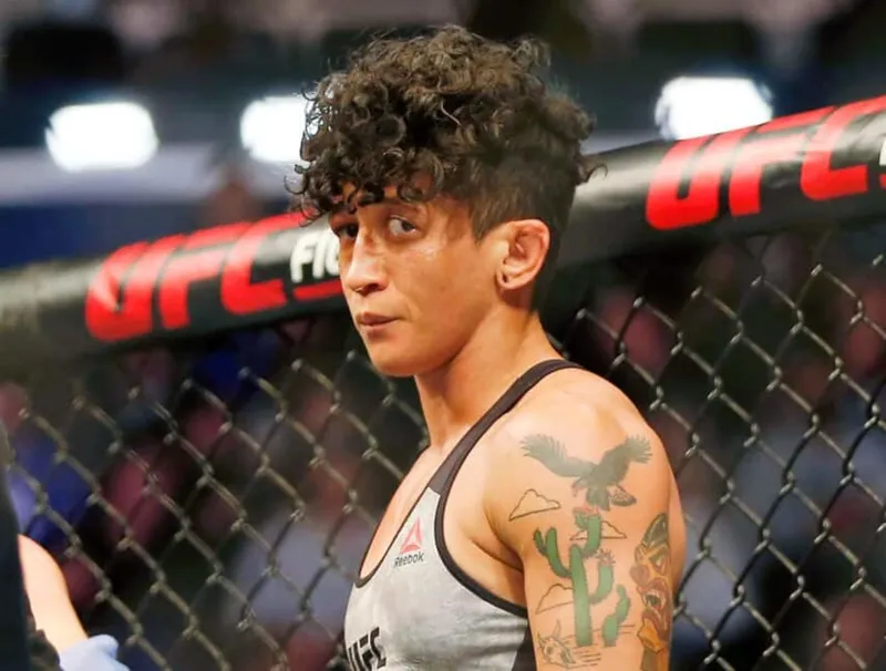 Virna Jandiroba desafía a la contendiente por el título de peso paja de UFC, Yan Xiaonan