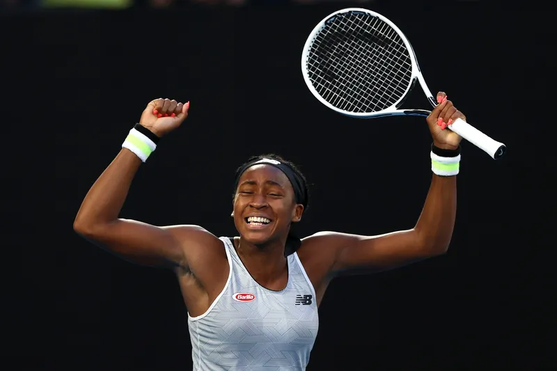 Coco Gauff Reacciona con Sorpresa a las Impresionantes Fotografías de Taylor Townsend, la 'Mama del Desierto'