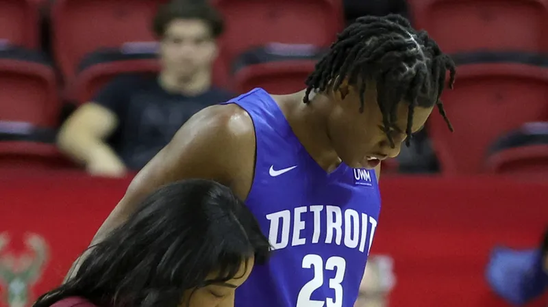 La lesión de Jaden Ivey brinda a los Detroit Pistons la oportunidad de experimentar con su alineación