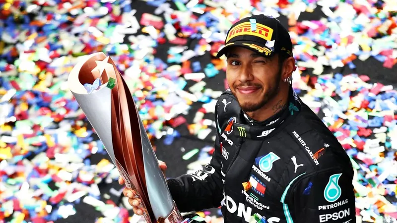 El campeón de F1 revela la GRAN ventaja de Hamilton tras el GP de Abu Dhabi