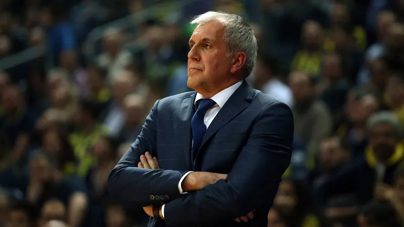 La brillantez táctica de Zeljko Obradovic: el duelo estratégico contra Sfairopoulos y Bartzokas