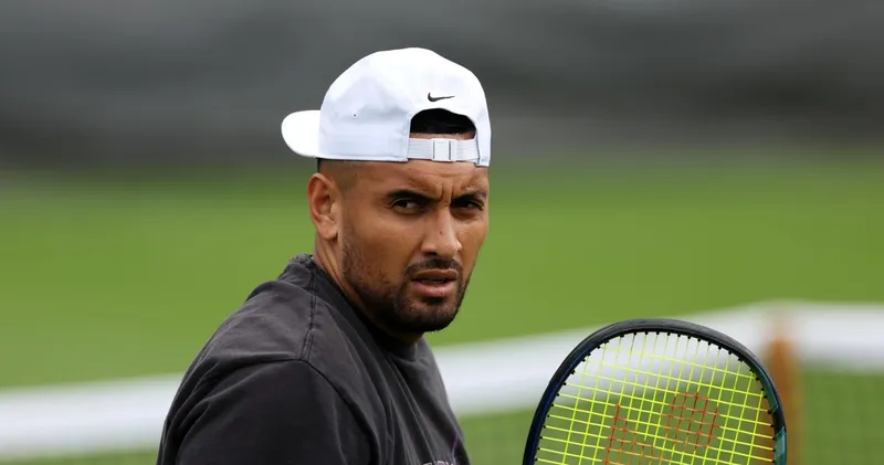 Imágenes de Nick Kyrgios entrenando para el Abierto de Australia 2025: Preparativos intensos para el torneo