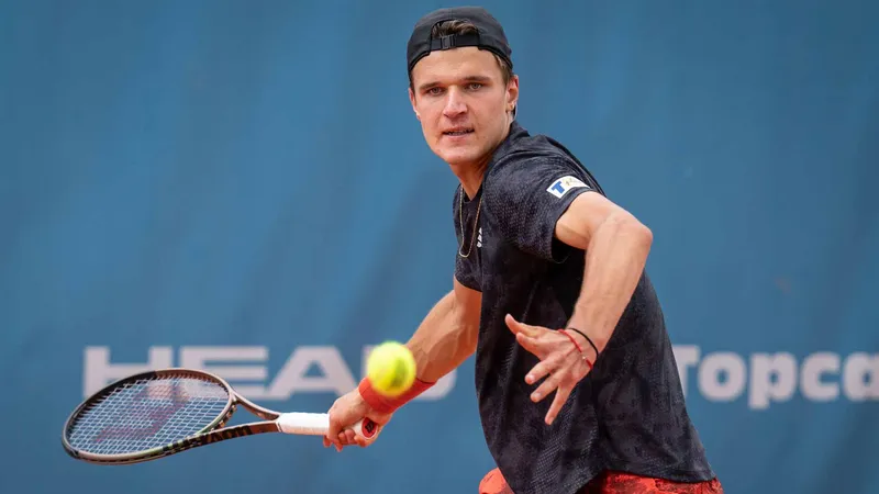 Tien vence a Mensik en un emocionante partido a cinco sets en su debut exitoso en las Finales Next Gen ATP