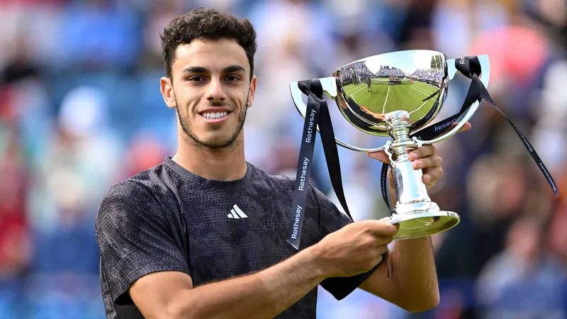 Tennis en París: Humbert y Cerundolo brillan tras la retirada de Machac