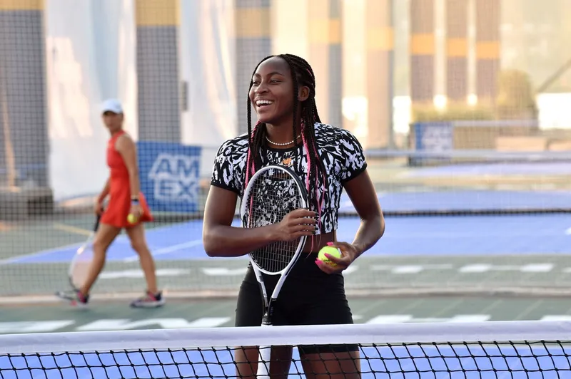 Coco Gauff celebra un emotivo día con su abuela tras una intensa temporada en la WTA