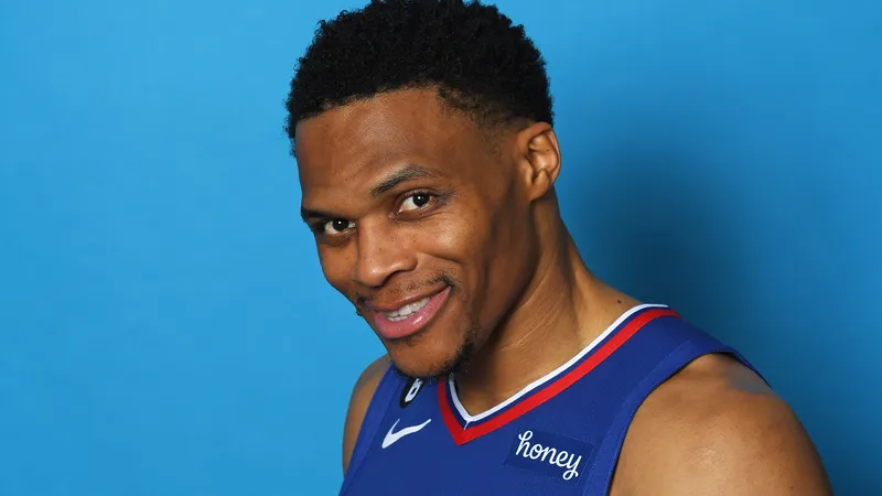 Westbrook regresa a lo esencial y da esperanzas de encajar con los Nuggets en la victoria sobre los Nets