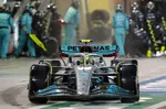 Lewis Hamilton sorprende al despreciar a Mercedes con impactante confesión sobre Ferrari