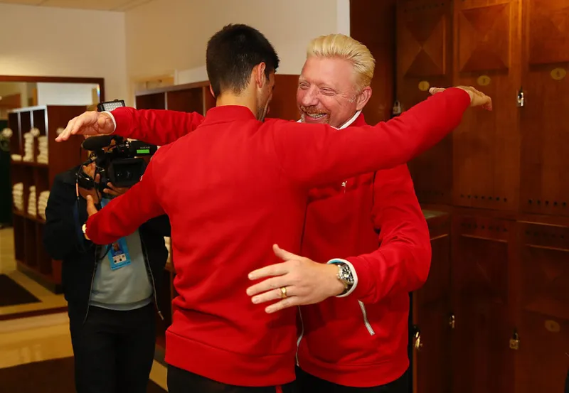 Boris Becker aclara sus comentarios tras la respuesta de Novak Djokovic a las críticas por su lesión, culpa a una 'mala traducción al alemán'