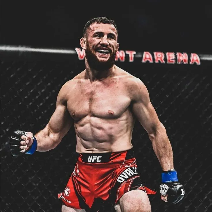 El entrenador de Merab Dvalishvili revela múltiples lesiones antes de la victoria en UFC 311 contra Umar Nurmagomedov