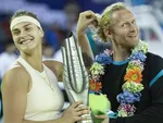 "El Amor Florece: El Mensaje Emotivo de la Novio Millonario de Aryna Sabalenka Tras su Victoria en el Abierto de Australia"