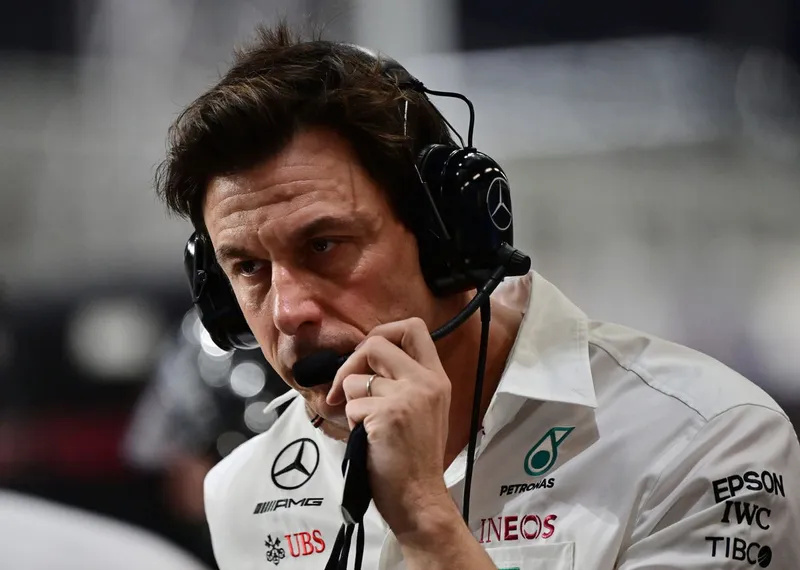 ¡Impactante revelación! Toto Wolff confiesa a Michael Masi sobre el polémico final de Abu Dhabi 2021