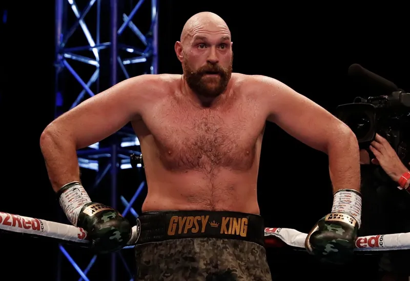 Tyson Fury muestra un cambio notable antes de su anuncio de retiro: ¿un nuevo carácter en el ícono del boxeo?