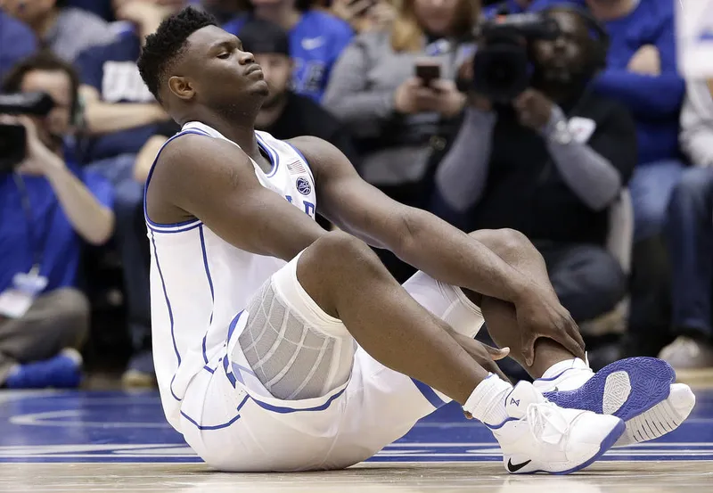 Zion Williamson se queda fuera indefinidamente por una lesión en el muslo, ¡la crisis de lesiones de los Pelicans no da tregua!