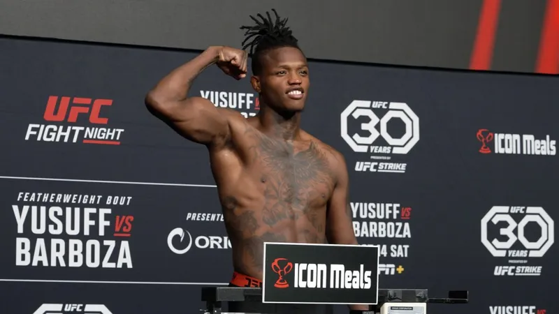 UFC Fight Night 250: Terrance McKinney logra un rápido TKO sobre Damir Hadzovic