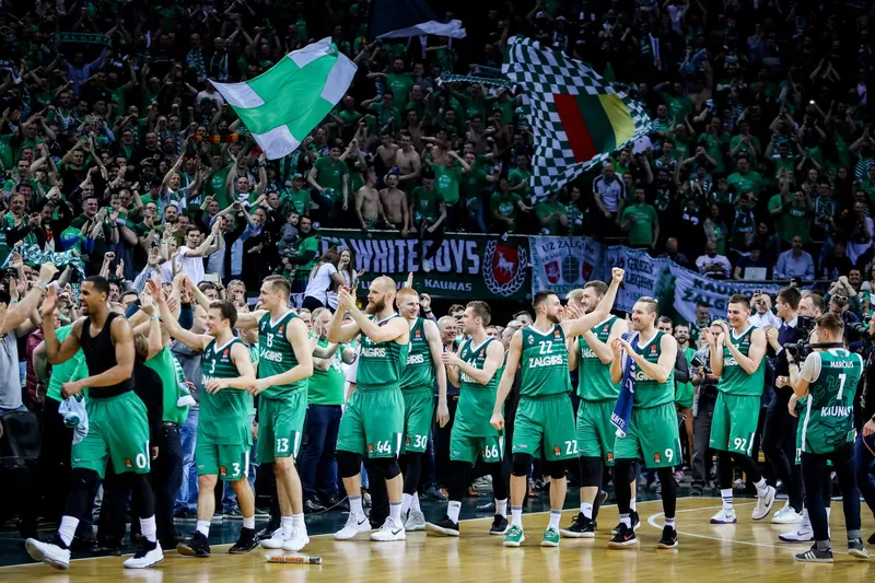 ¡Zalgiris lidera la tabla, victorias contundentes para París y Real!