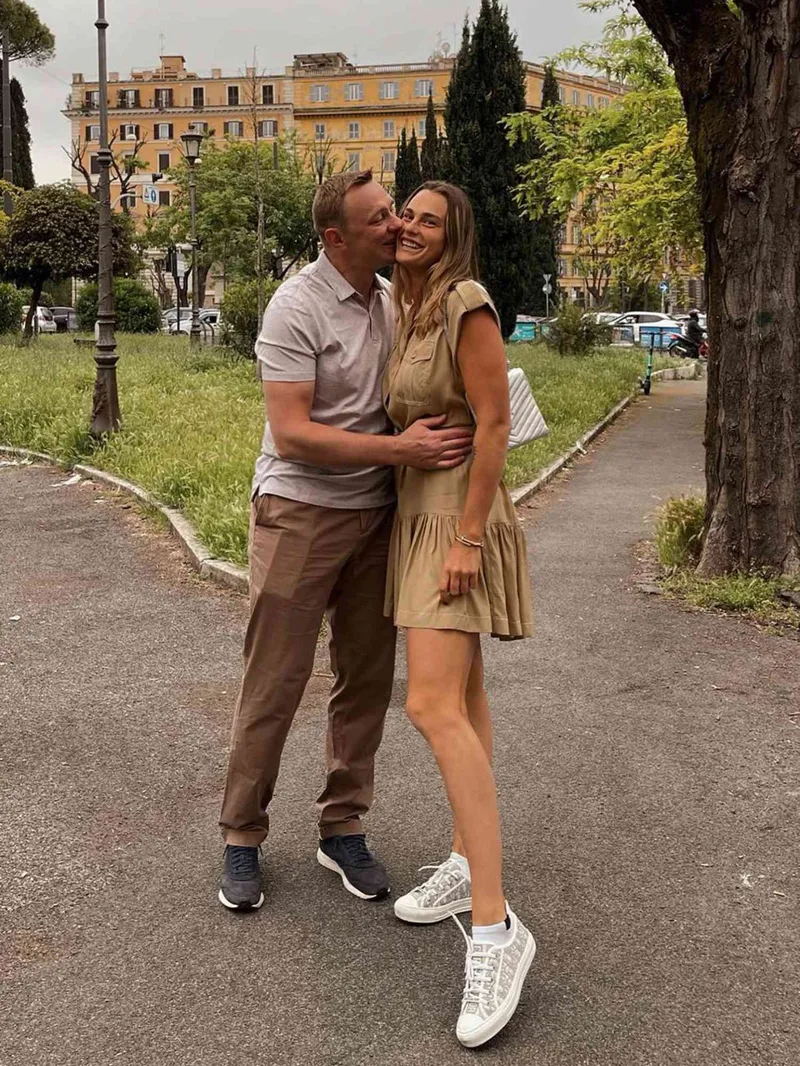 ¡Aryna Sabalenka se divierte presumiento de su talento ante los elogios de su amiga Ons Jabeur!