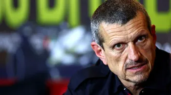 Guenther Steiner anticipa 'decisiones difíciles' del jefe de Ferrari ante la rivalidad entre Hamilton y Leclerc