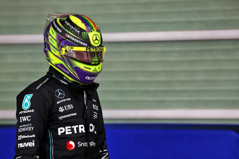 Hamilton decepcionado tras dificultades en la clasificación en Sao Paulo