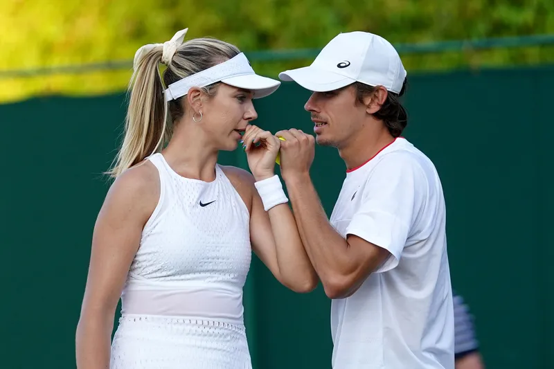 Katie Boulter y Alex de Minaur: Superando su Primer Gran Desafío Juntos como Pareja de Tenistas Tras su Compromiso