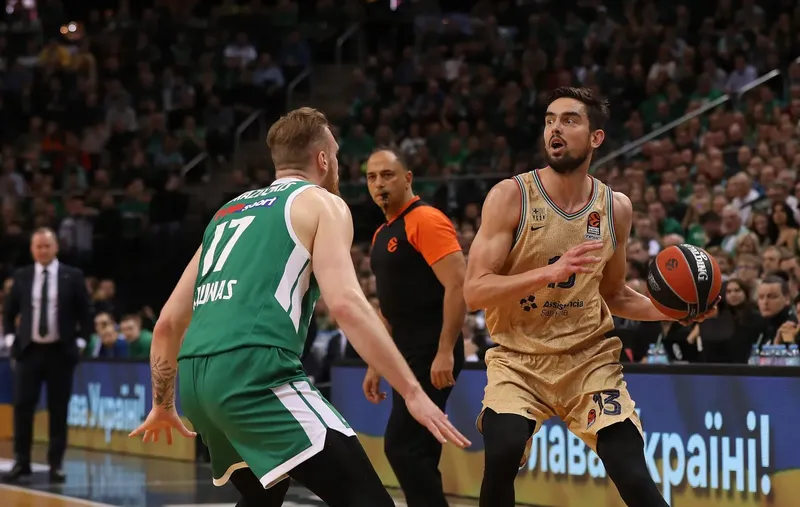 Zalgiris sorprende y vence a Crvena Zvezda 80-86 en la EuroLeague