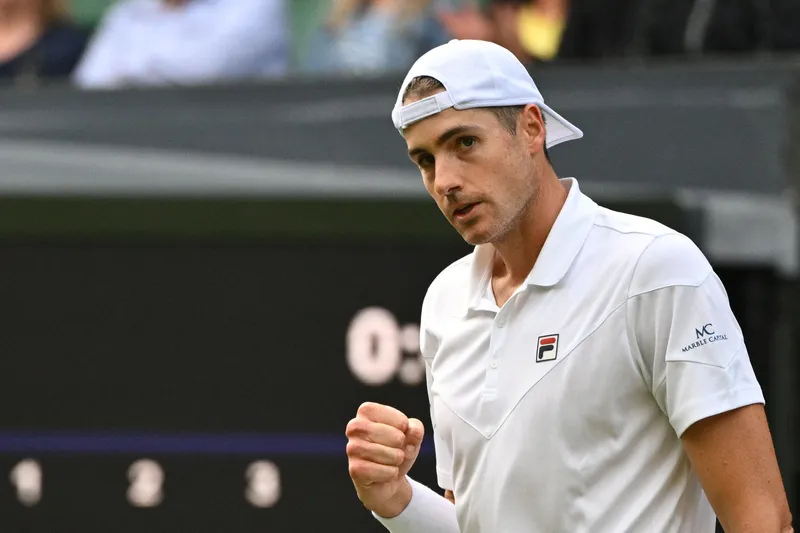 John Isner revela sus primeras impresiones negativas sobre Giovanni Mpetshi Perricard durante su primer entrenamiento