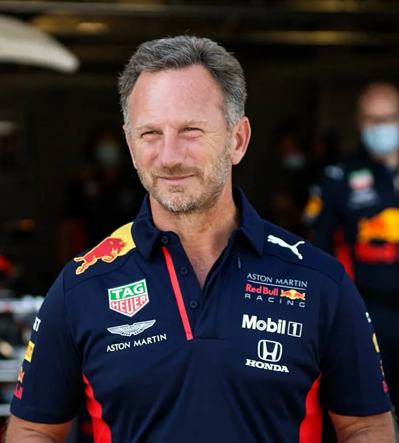 Christian Horner admite que la estrategia con Sergio Pérez 