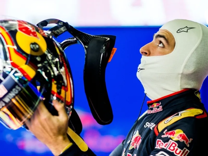 Sainz revela su intento de rivalidad con Max Verstappen 