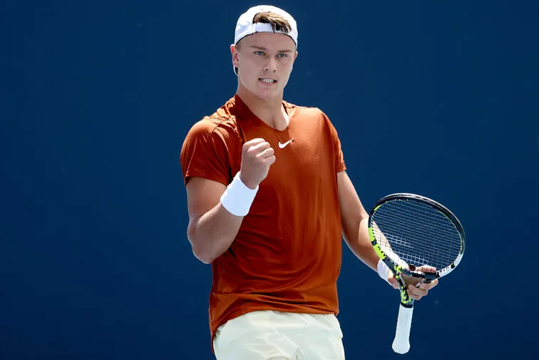 Holger Rune derrota a David Goffin en Basilea