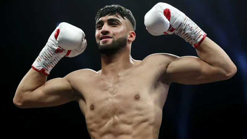 Adam Azim listo para dar un gran paso contra Sergey Lipinets