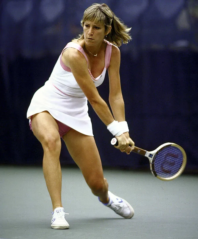 Chris Evert Exige Justicia para su Amiga, Campeona de Wimbledon en 9 Ocasiones, Ante el Creciente Apoyo a Roger Federer