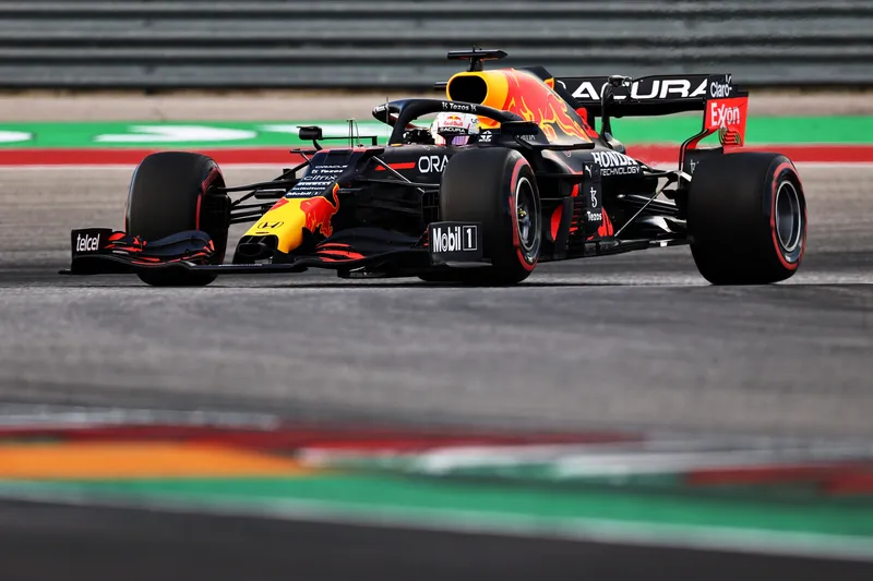 ¡Impactante! Verstappen se despide de la clasificación tras un gran choque