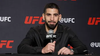 "Tiempo de Reacción: Ilia Topuria se Retira Correctamente, UFC 314 se Prepara para un Gran Evento, ¿Un Engaño en la UFC? ¡Más Noticias!"