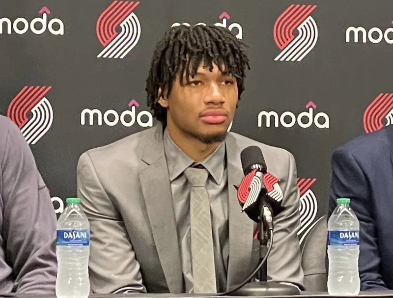 Shaedon Sharpe de los Blazers realiza el mejor mate de la temporada de la NBA