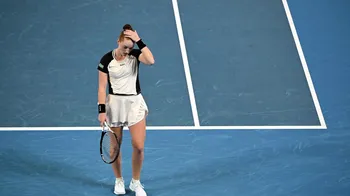 "Aryna Sabalenka Bromea con Jannik Sinner en el Abierto de Australia: Comentario Divertido sobre 'Zanahorias'"