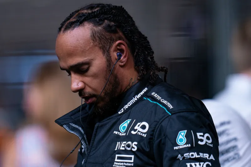 Hamilton vive una pesadilla en el Gran Premio de Brasil