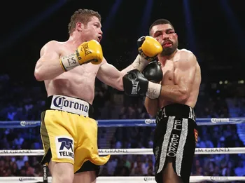 Canelo Responde a la Ofensa de Paul sobre "Esclavo" - Noticias de Boxeo 24