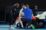 "Preocupaciones de Salud de Novak Djokovic: ¿Podrían Costarle Caro en el Abierto de Australia?"